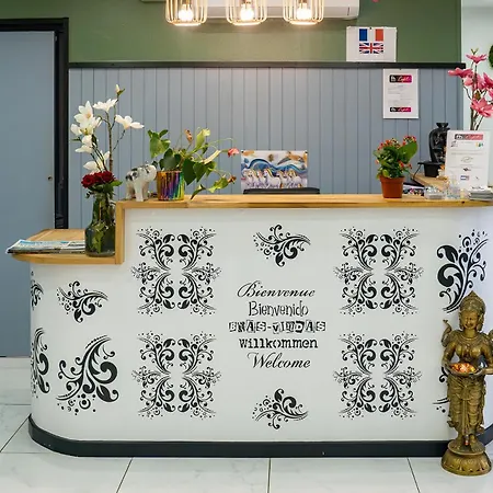Fasthotel Le Mans Nord Fh Confort Hotell 2*