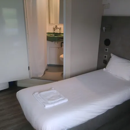 Fasthotel Le Mans Nord Saint-saturnin - Un Fh Confort