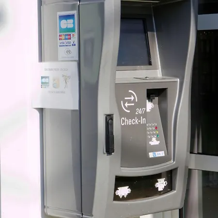 Fasthotel Le Mans Nord FH CONFORT 2*