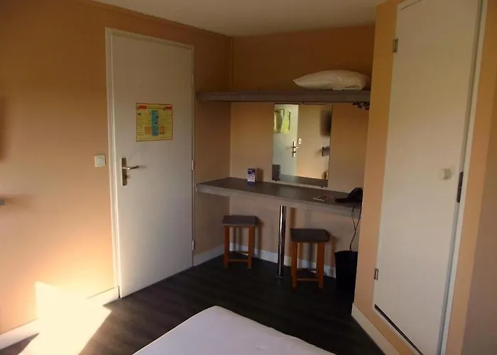 Hotel Fasthotel Le Mans Nord Saint-saturnin - Un Fh Confort 2*